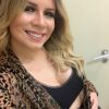 Marília Mendonça ameniza desconfortos da gravidez com drenagem linfática