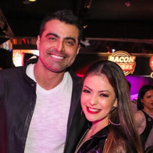 Li Martins e João Paulo Mantovani se reúnem com time famosos no lançamento de nova linha de bacon da marca Seara