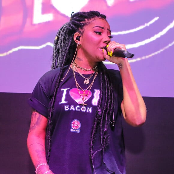 Ludmilla faz pocket show em evento promovido pela marca de produtos alimentícios Seara