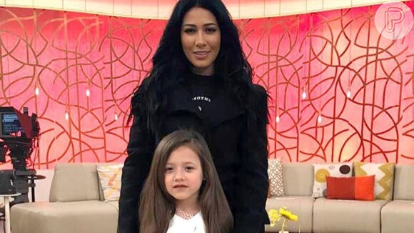 Simaria, irmã de Simone, opina sobre maquiagem feita pela filha, Giovanna, em vídeo no Instagram Stories nesta segunda-feira, dia 09 de setembro de 2019