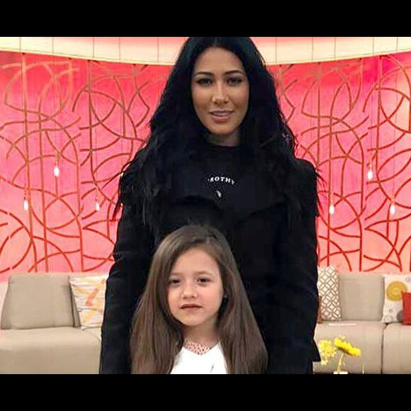 Simaria, irmã de Simone, opina sobre maquiagem feita pela filha, Giovanna, em vídeo no Instagram Stories nesta segunda-feira, dia 09 de setembro de 2019