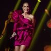 Vestido rosa: peça de um ombro só com babados foi a escolhida por Ivete Sangalo para a final do 'The Voice'