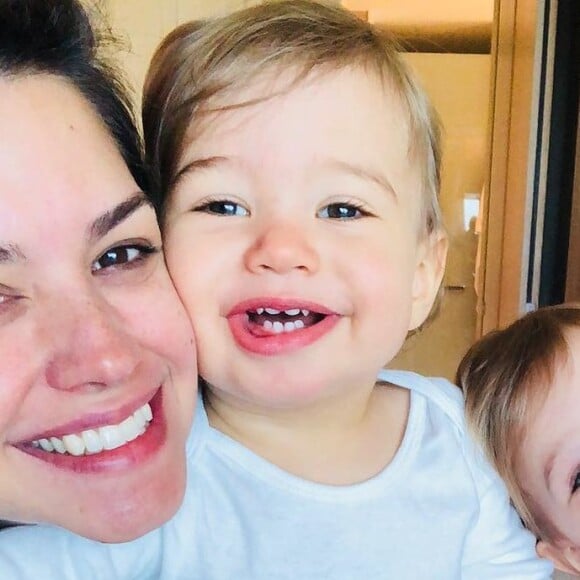 Thais Fersoza elogiou a relação dos filhos, Melinda e Teodoro