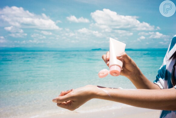Depilação no verão: protetor solar é fundamental para evitar manchas na pele