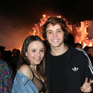 Larissa Manoela e o namorado, Leo Cidade, prestigiaram o primeiro dia de Rock in Rio