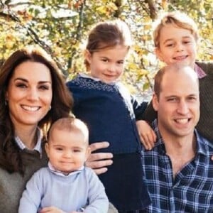 Kate Middleton e o príncipe William são pais de George, Charlotte e Louis