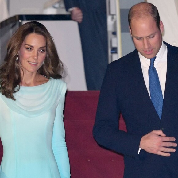 Kate Middleton já havia sido comparada à Lady Di por vestido usado no desembarque no Paquistão