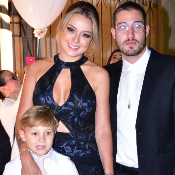 Marido de Carol Dantas, Vinicius Martinez falou sobre relação com Davi Lucca, filho de Neymar Jr., nesta quarta-feira, 16 de outubro de 2019