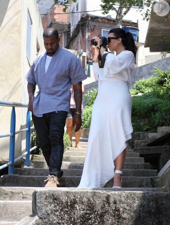 Kim e Kanye visitaram o morro do Vidigal em passagem pelo Rio