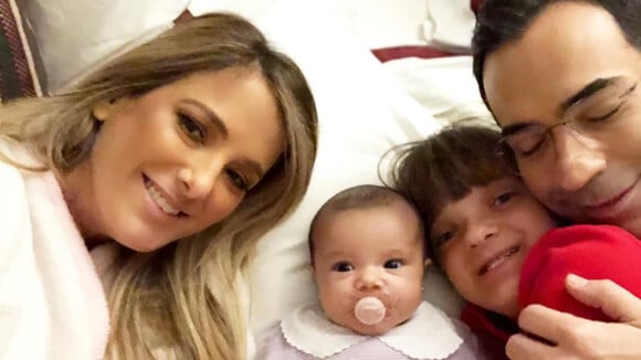 Caçula de Ticiane Pinheiro encanta em foto com os pais e irmã: 'Risada gostosa!'