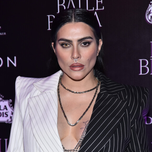 Cleo apostou em acessórios da marca Filipe Freire