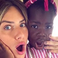 Giovanna Ewbank encanta com foto da filha, Títi, e web repara: 'Está grandinha!'