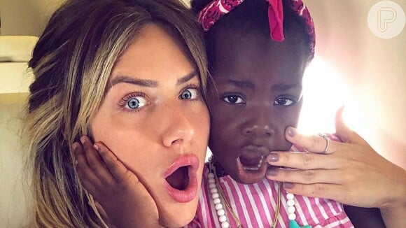 Giovanna Ewbank encantou com foto da filha, Títi: 'Te amo, meu amor'