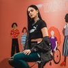 Bruna Marquezine usa batom preto em vídeo compartilhado nesta quinta-feira, dia 14 de novembro de 2019