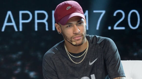 Neymar de luto! Jogador lamenta morte do tio que o ajudou na carreira: 'Herói'