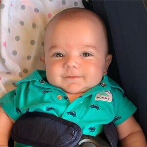 Filho caçula de Patricia Abravanel, Senor nasceu em abril de 2019