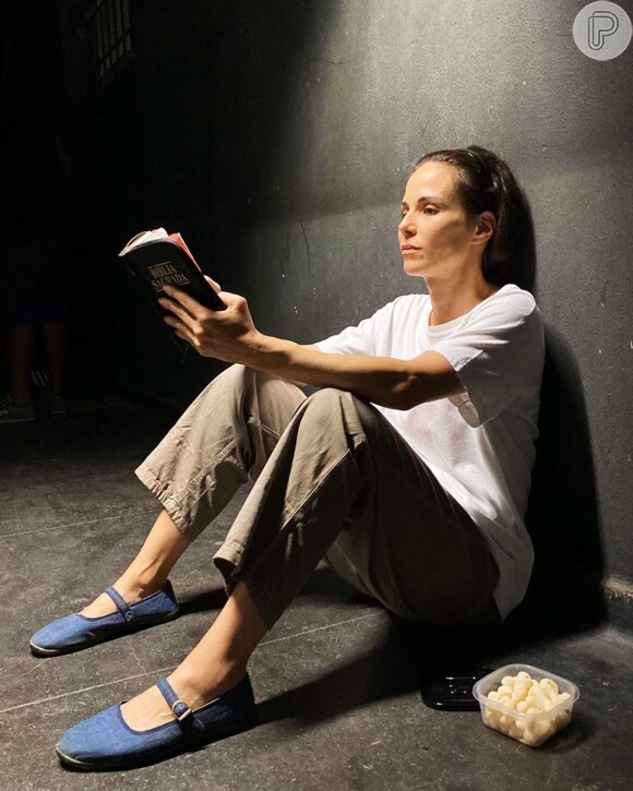 Ana Furtado encarnou presa religiosa na novela 'A Dona do Pedaço'