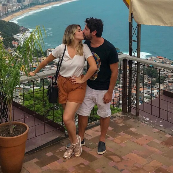 Jéssica Costa admitiu crise em casamento com Sandro Pedroso
