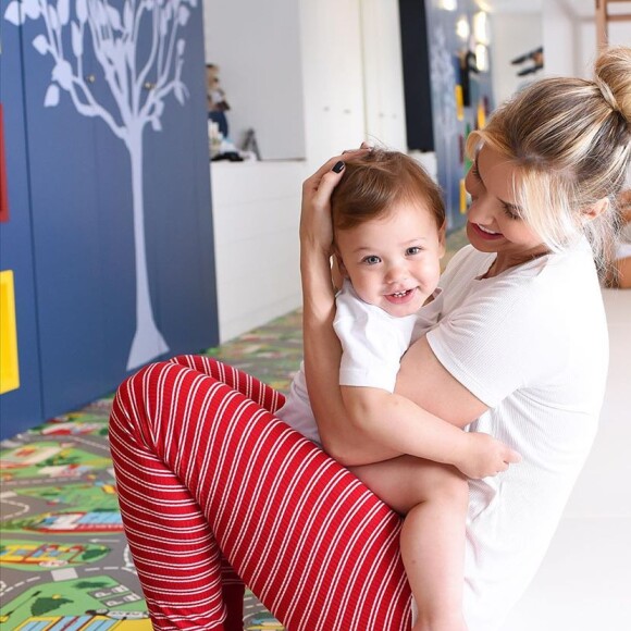 Gusttavo Lima brinca com Andressa Suita sobre semelhança dos filhos em foto nesta quinta-feira, dia 28 de novembro de 2019