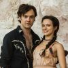 Bianca Bin e Sergio Guizé engataram romance nos bastidores da novela 'O Outro Lado do Paraíso', em 2017