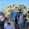 Carol Dias e Kaká trocam votos apaixonados em casamento