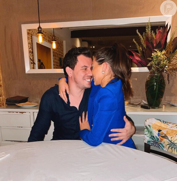 Flávia Pavanelli publica foto com o namorado Junior Mendonza em casamento de Kaká e Carol Dias neste sábado, dia 30 de novembro de 2019