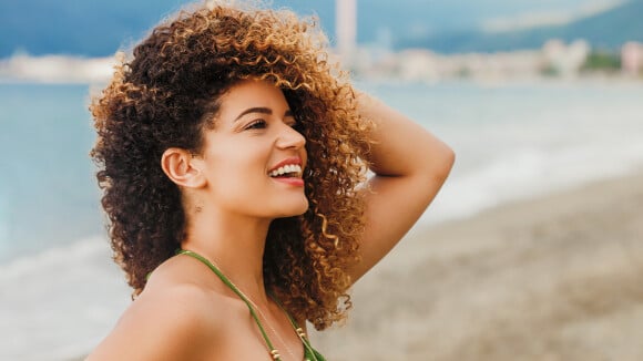 6 coisas que você pode fazer pelo seu cabelo antes do verão começar