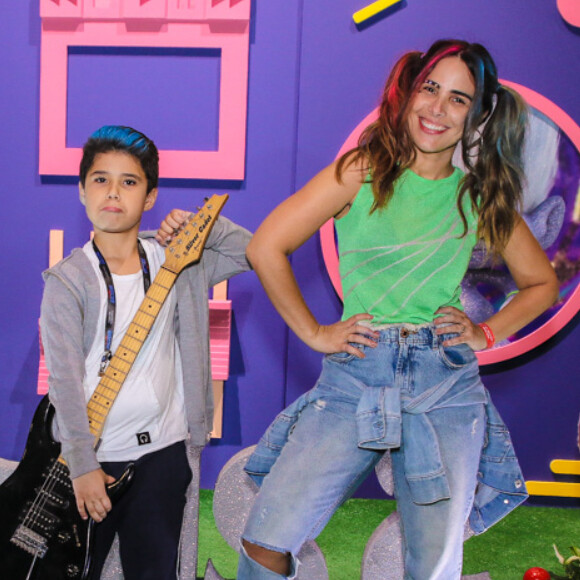 Wanessa Camargo encarou a Arlequina para evento com o marido, Marcus Buaiz, e do filho mais velho, José Marcus