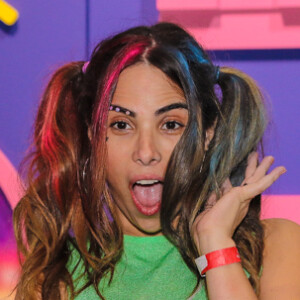 Wanessa Camargo encarou a Arlequina para visitar a CCXP (Comic Con Experience)