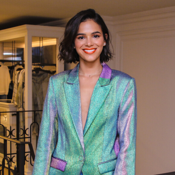 Bruna Marquezine colecionou elogios por vídeo de biquíni, neste domingo, 8 de dezembro de 2019: 'Perfeitinha'