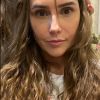 Deborah Secco mostra cabelo longo após megahair nesta segunda-feira, dia 16 de dezembro de 2019