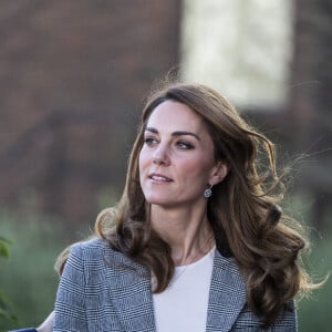 A atitude de Kate Middleton deixou os fãs da realeza na dúvida sobre a relação dela com o marido, Príncipe William