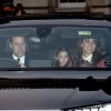 Kate Middleton e Príncipe William chegaram de carro com os 3 filhos