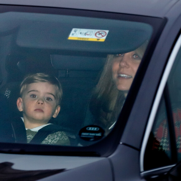 Filho caçula de Kate Middleton e William surpreende por crescimento em novas fotos feitas nesta quarta-feira, dia 18 de dezembro de 2019