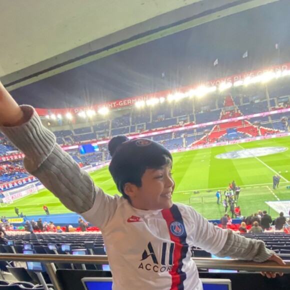 Filho de Safadão, Yhudy conhece Neymar e agradece ao pai: 'É o cara'. Vídeo!