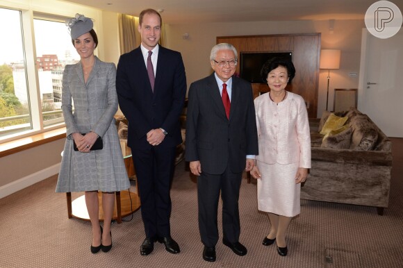Kate Middleton e o príncipe William receberam o presidente de Cingapura, Tony Tan Keng Yam e sua mulher