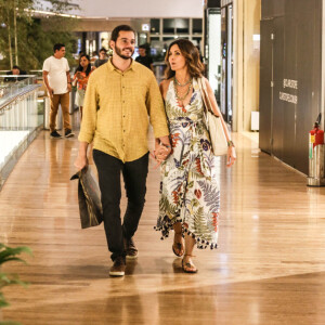 Fátima Bernardes não abriu mão do estilo durante o passeio com o namorado, Túlio Gadêlha