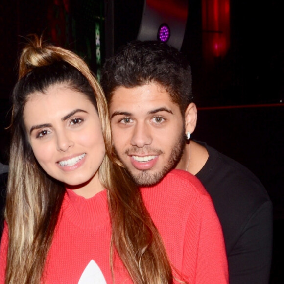 Zé Felipe e Isabella Arantes, bailarina do 'Domingão do Faustão', assumiram namoro em abril de 2019