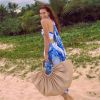 Marina Ruy Barbosa exibe look inspirador e bolsa oversizes de R$ 2 mil em praia