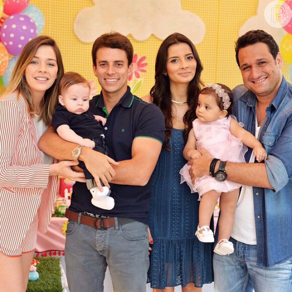 Antônio, de 4 meses, foi a sua primeira festinha infantil com os pais, Luma Costa e Leonardo Martins