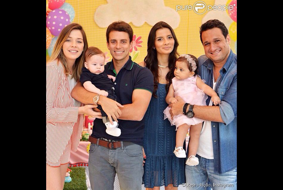 Luma Costa leva filho, Antônio, de 4 meses, para sua ...