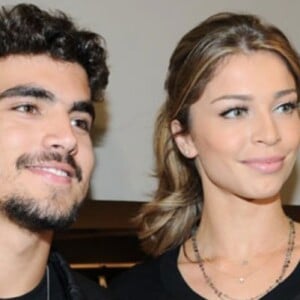 Caio Castro curtiu réveillon com Grazi Massafera em Carneiros, Pernambuco