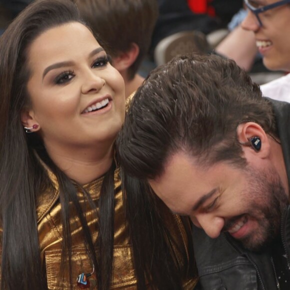 Dupla de Maraisa, Maiara se diverte com Fernando Zor em viagem nesta terça-feira, dia 14 de janeiro de 2020