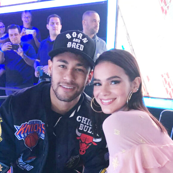 Neymar foi 'vingado' por Bruna Marquezine após ex ressurgir poderosa em meme