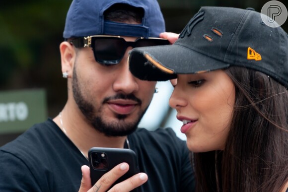 Kevinho e Gabriela Versiani foram acusados na web de namoro fake
