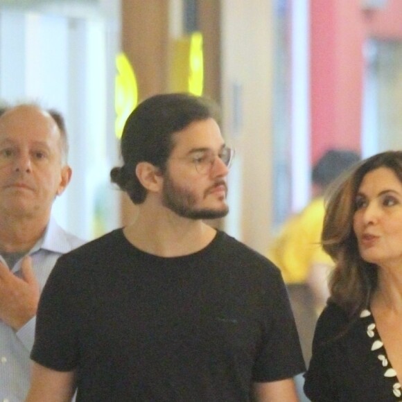 Fátima Bernardes publicou foto com namorado no Instagram