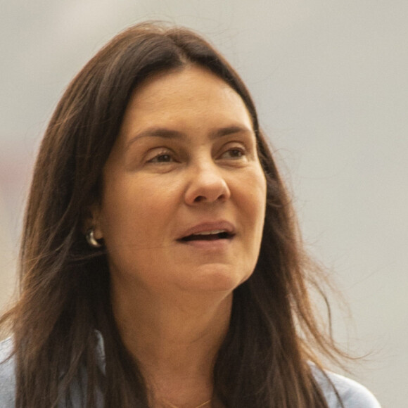 Na novela 'Amor de Mãe', Thelma (Adriana Esteves) reage depois que finalmente Camila (Jéssica Ellen) amamenta o filho no capítulo de sexta-feira, 13 de março de 2020