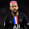 Neymar assistiu jogo do Paris Saint-Germain com a apresentadora apontada como seu novo affair