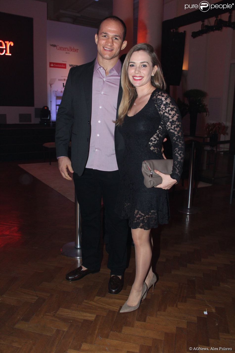 298865-famosos-prestigiam-o-premio-veja-rio-950x0-2.jpg