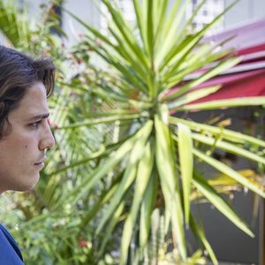 Fim da novela 'Malhação: Toda Forma de Amar': Rui (Romulo Neto) ameaça Lígia (Paloma Duarte) de levar a filha dele, Nina (Eloá Miranda/Lavínia Miranda), para o exterior